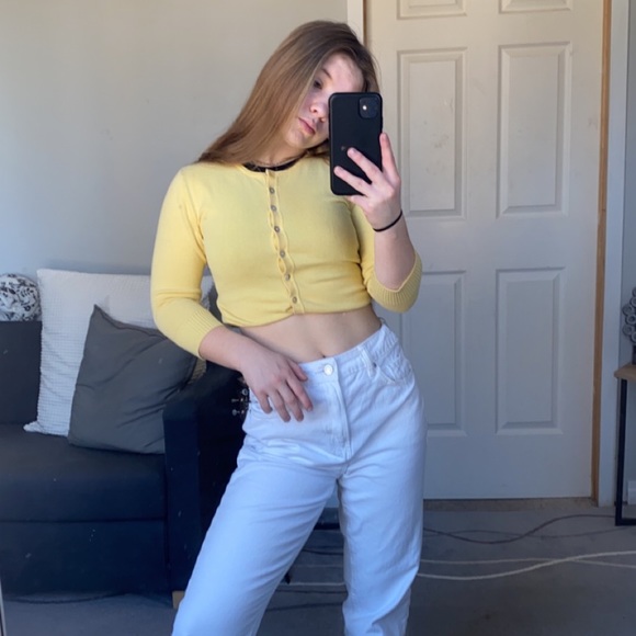 Yellow cropped cardigan - Picture 8 of 11